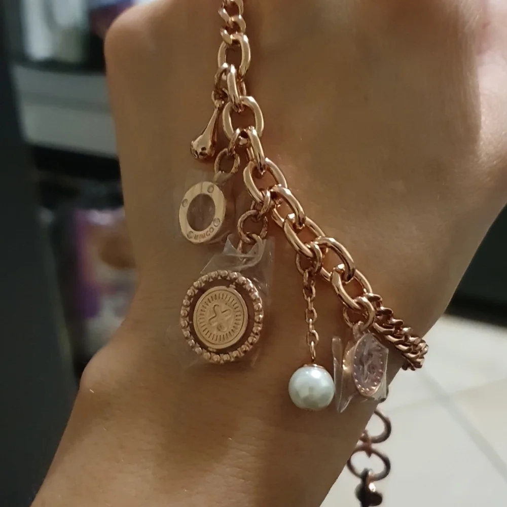 Mimco rose gold braclet - Picture 5 of 9
